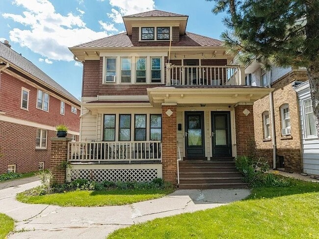 Building Photo - DG-1549/1551 N 57th Street Unit 1551 N 57th Street