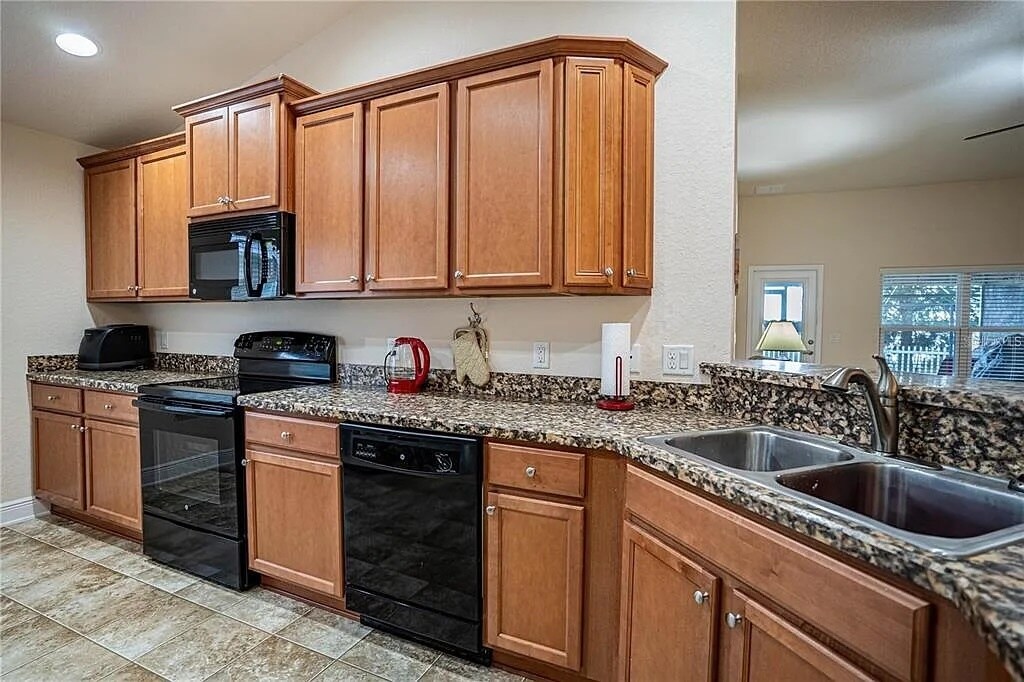 Photo - 4023 Island Lakes Dr