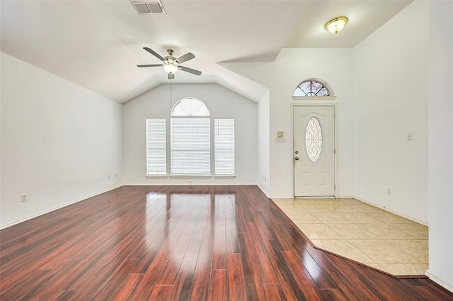 Photo - 700 N Emma Dr