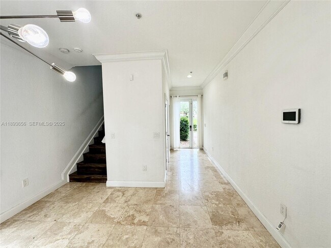 Photo - 813 SE 18th Ct