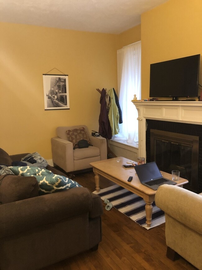 1269 Commonwealth Ave., #2 - 1269 Commonwealth Ave Unidad 2