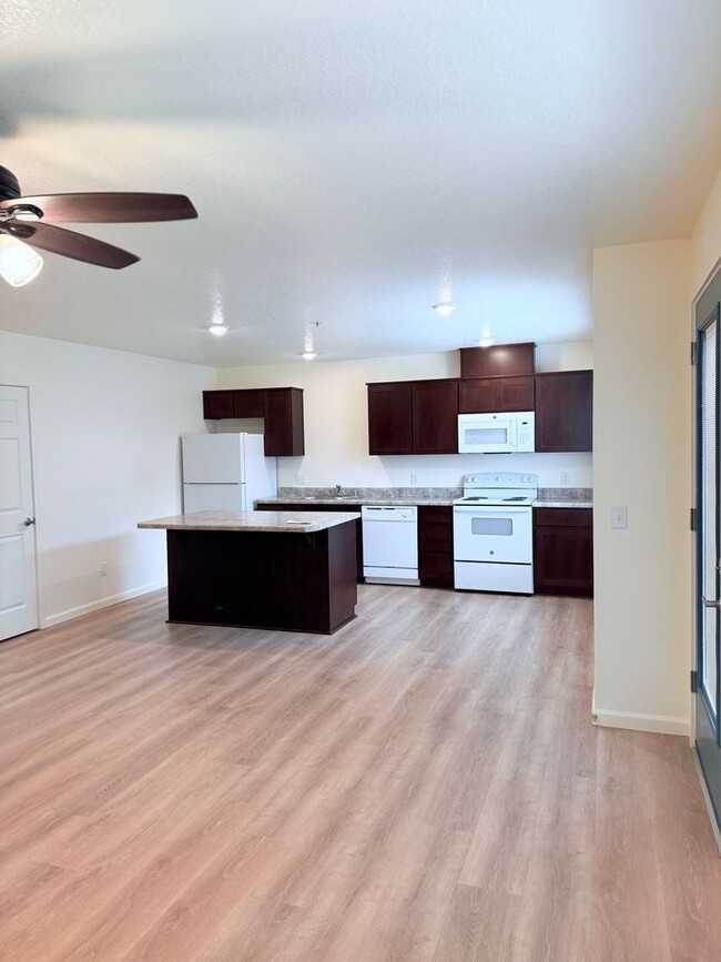 Brooke Overlook Apartments