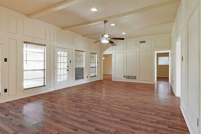6809 Fawn Valley Pl