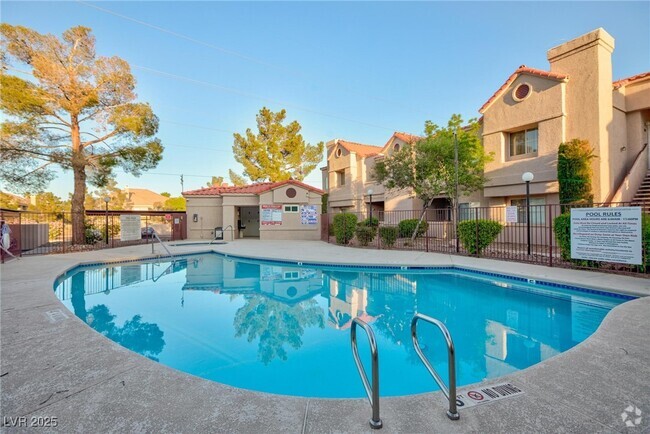 Building Photo - 5225 W Reno Ave Unit 137 Rental