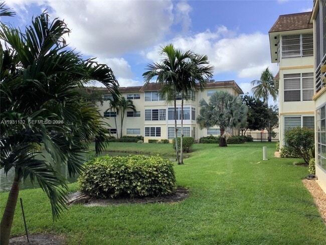 Building Photo - 5181 W Oakland Park Blvd Unit 214