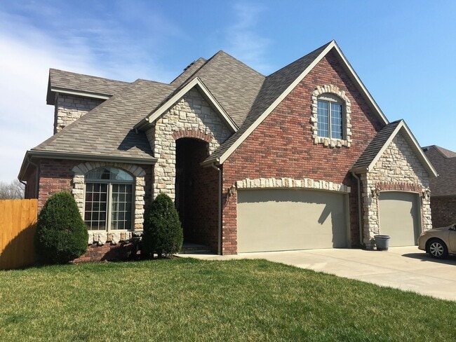 All Brick/Stone 4 Bedroom Home Available! ... - All Brick/Stone 4 Bedroom Home Available! ...