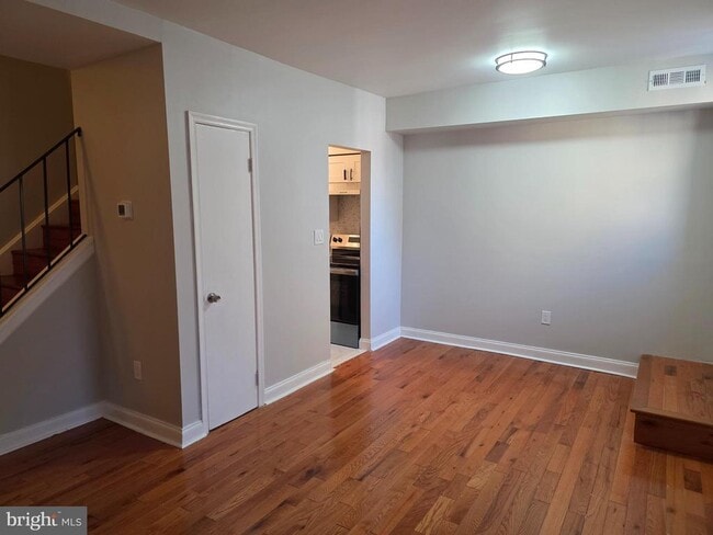 Photo - 307 Arch St Unit 3B