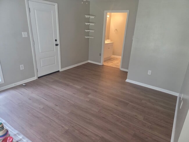 Photo - 10124 Morgan Rd