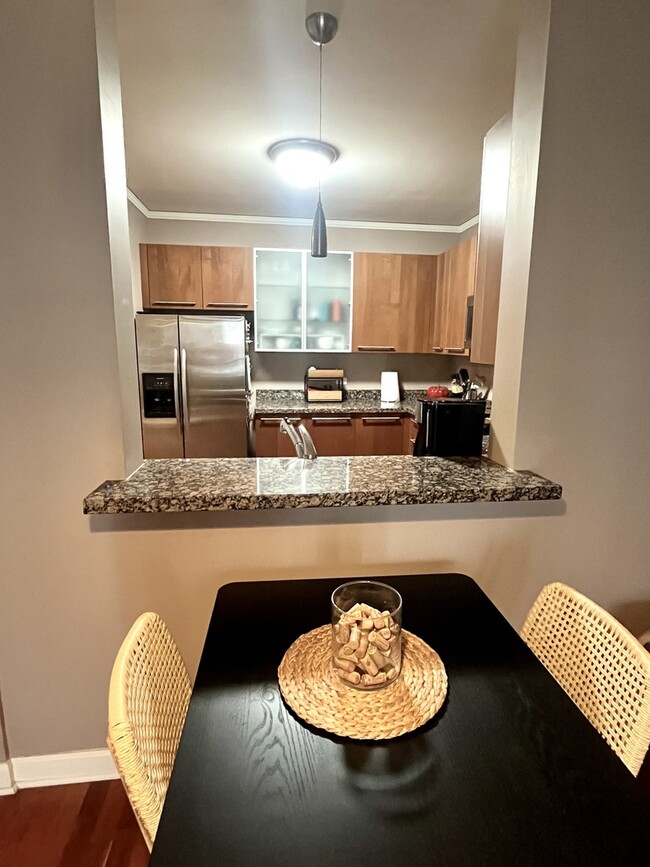 Photo - 420 E Waterside Dr Unit 305