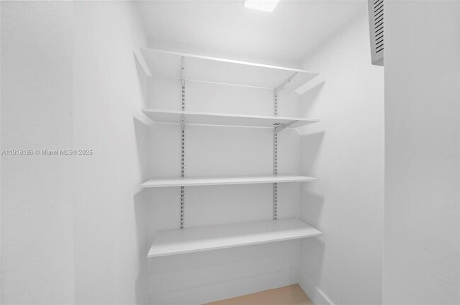 Photo - 600 NE 36th St Unit 1916