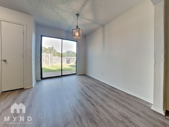 Photo - 10349 Wood Heights Dr