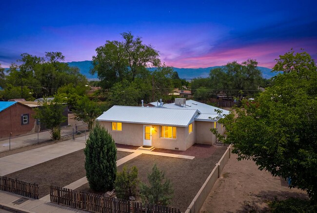 Photo - 4920 La Cienega St NW