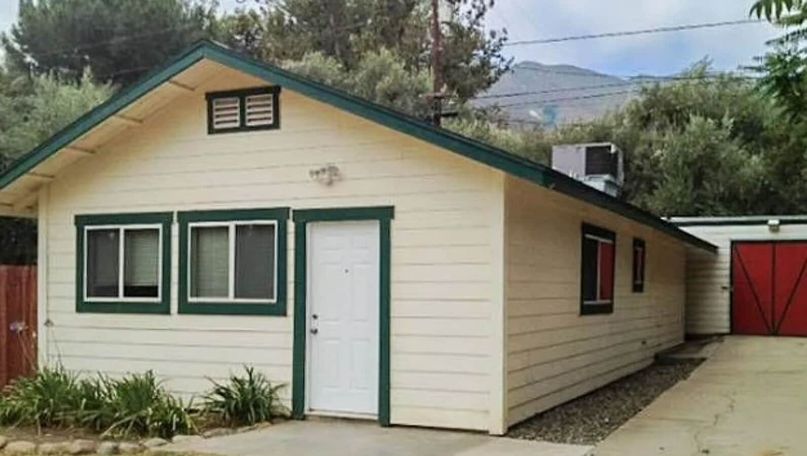 Cozy 3 Bed/2 Bath Home In Lake Elsinore! - Cozy 3 Bed/2 Bath Home In Lake Elsinore!