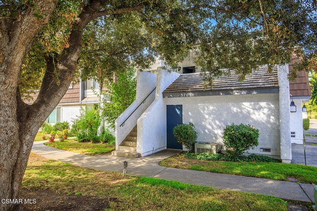 Photo - 3709 Summershore Ln