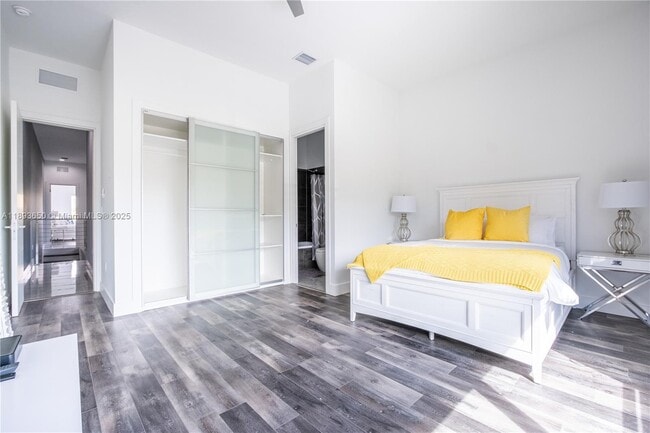 Photo - 3461 SW 25th St