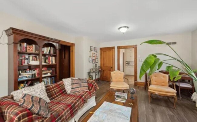 Photo - 303 3rd St NW Unit Upper