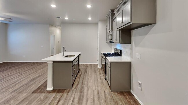 Photo - 9321 NW 125th St