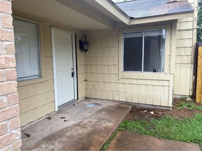 Photo - 17807 Northway Ct House