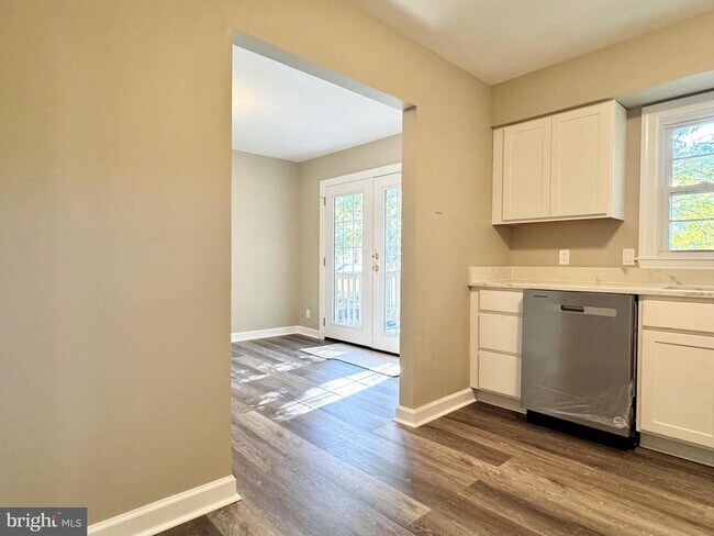 2 Kelly Ct