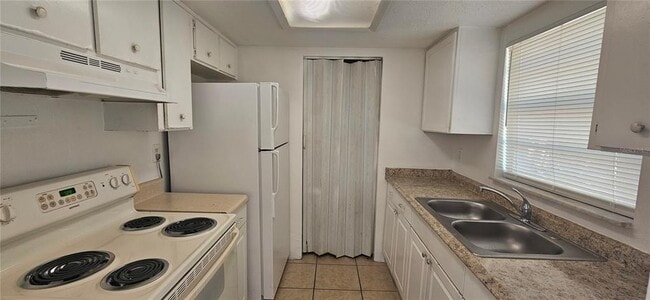 Photo - 1225 Kennedy Rd Unit 04