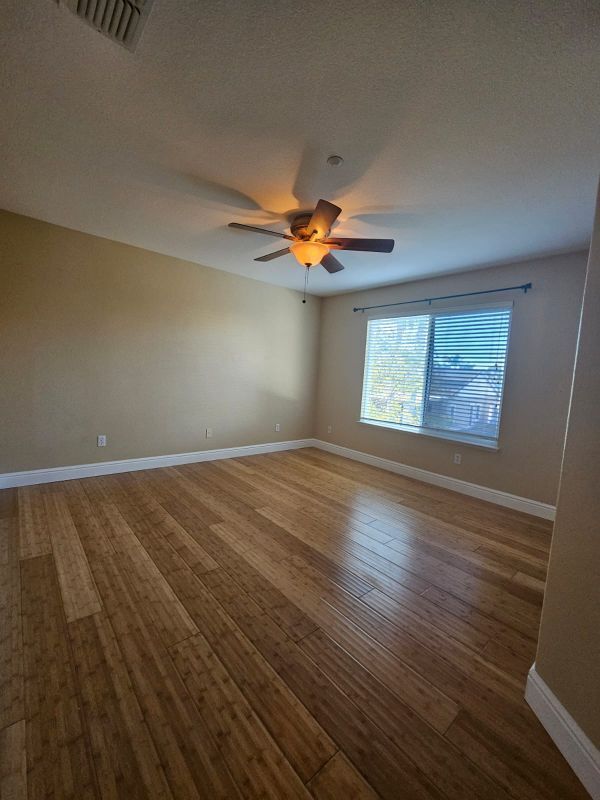 Photo - 1428 Legend Ln