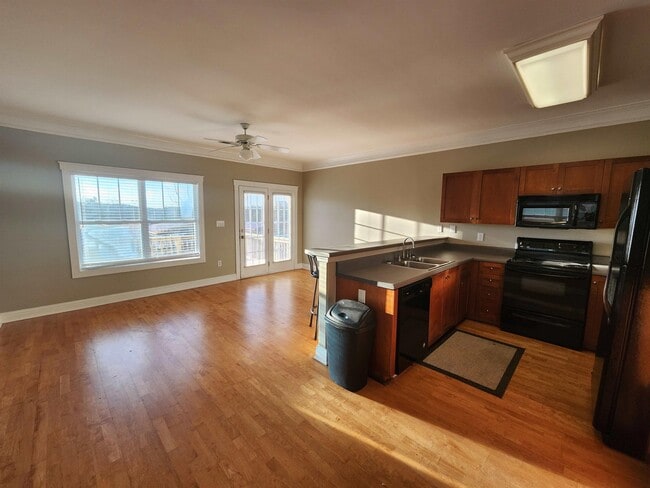 110 Artisan Pl