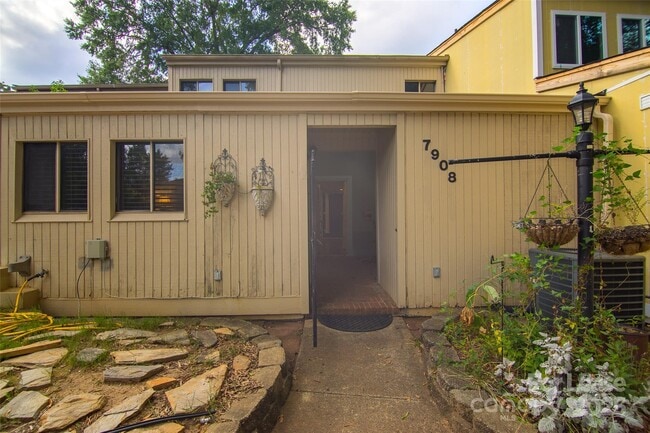 Photo - 7908 Horse Chestnut Ln Townhome