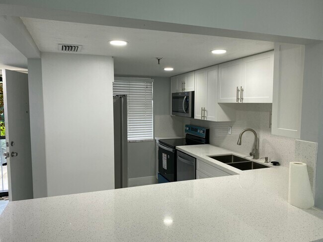 Photo - 2788 Tennis Club Dr Unit 102