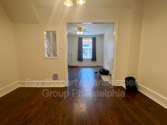 Photo - 2165 W Grange Ave