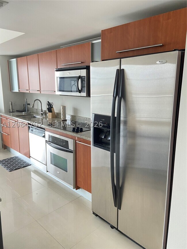Photo - 185 SW 7th St Unit 3206