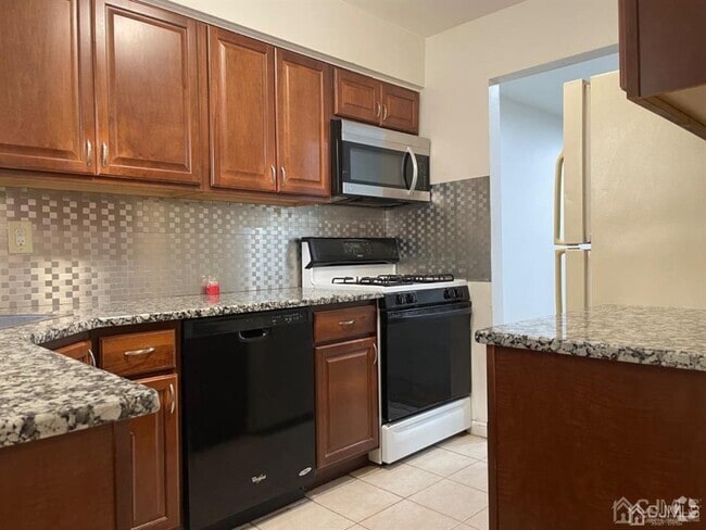 Building Photo - 115 Redbud Rd Rental