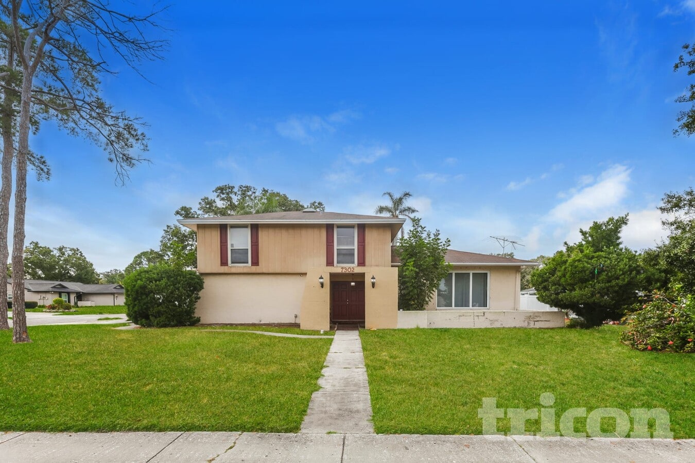 Photo - 7302 Barry Rd