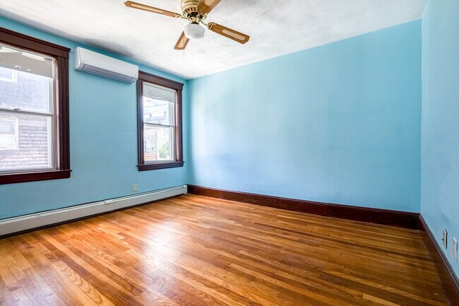 bedroom-1 - 336 Riverside Ave Unit 1