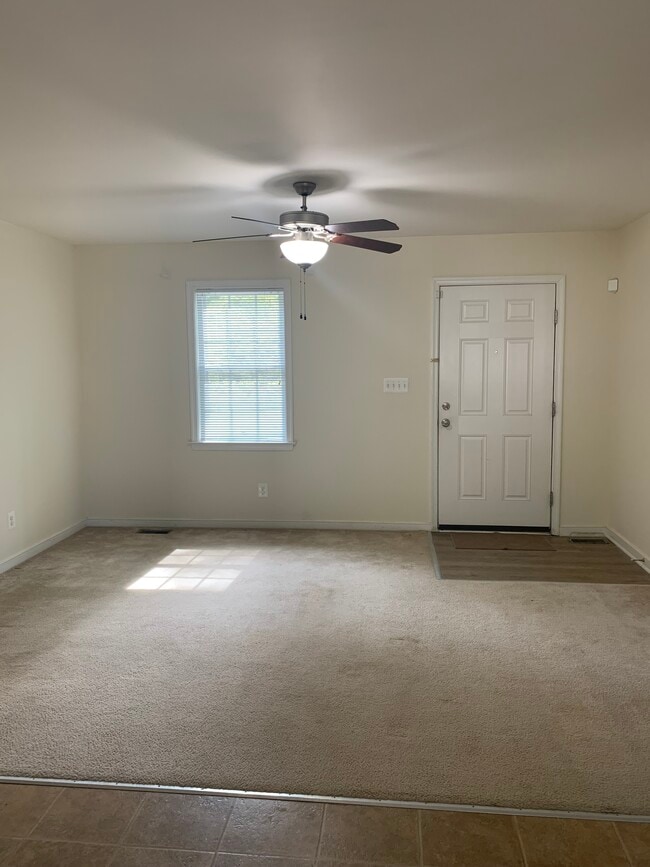 Living room - 2521 Gravel Hill Rd Unit One Bd Apt. Richmond VA