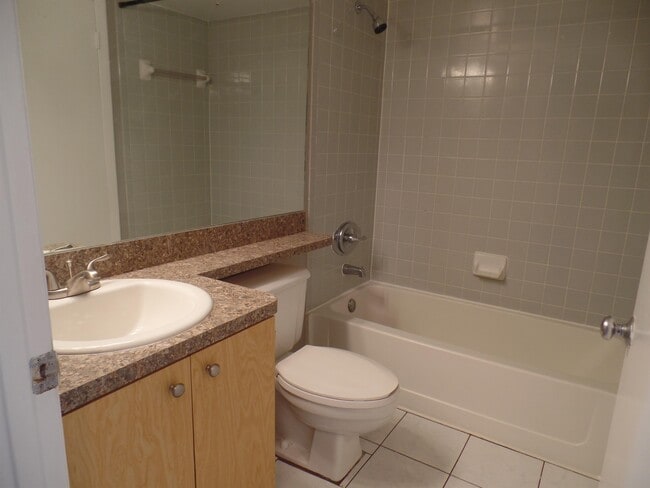 Photo - 2880 N Oakland Forest Dr