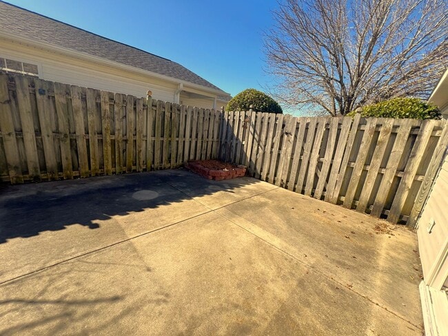 3 BR/2bath/Carport/Fenced Yard/ No carpet ... Rental - House Rental in ...