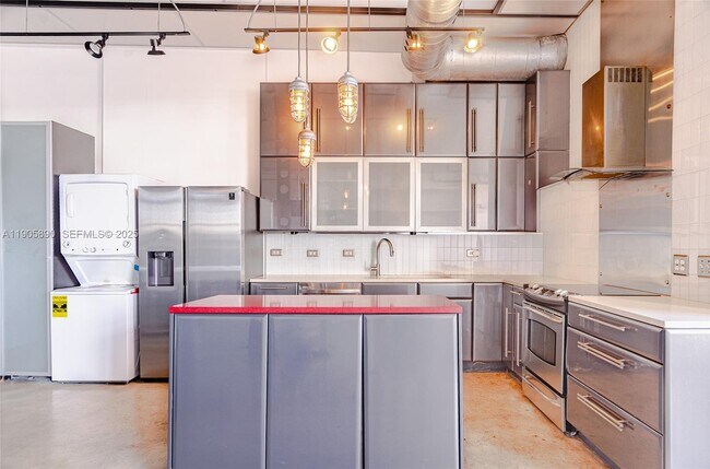 Photo - 250 NW 23rd St Unit 405