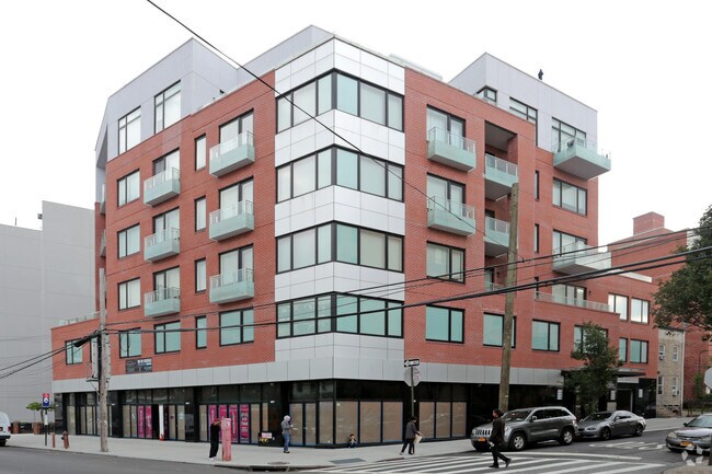 Photo - Bridgeview Luxury Residences