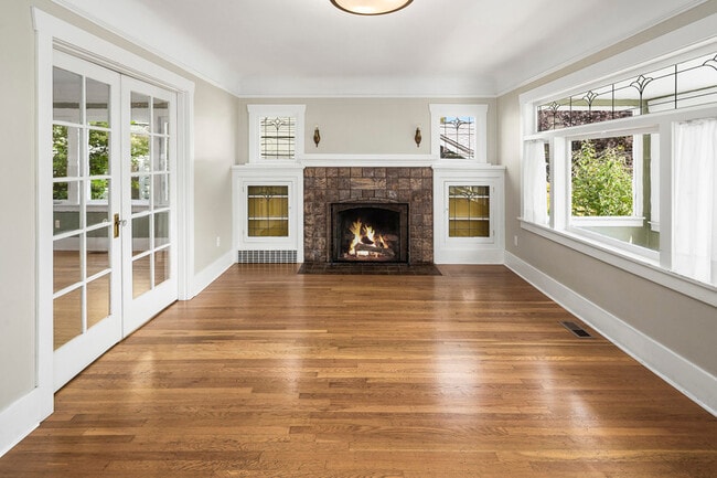 Photo - 814 NW 70th St