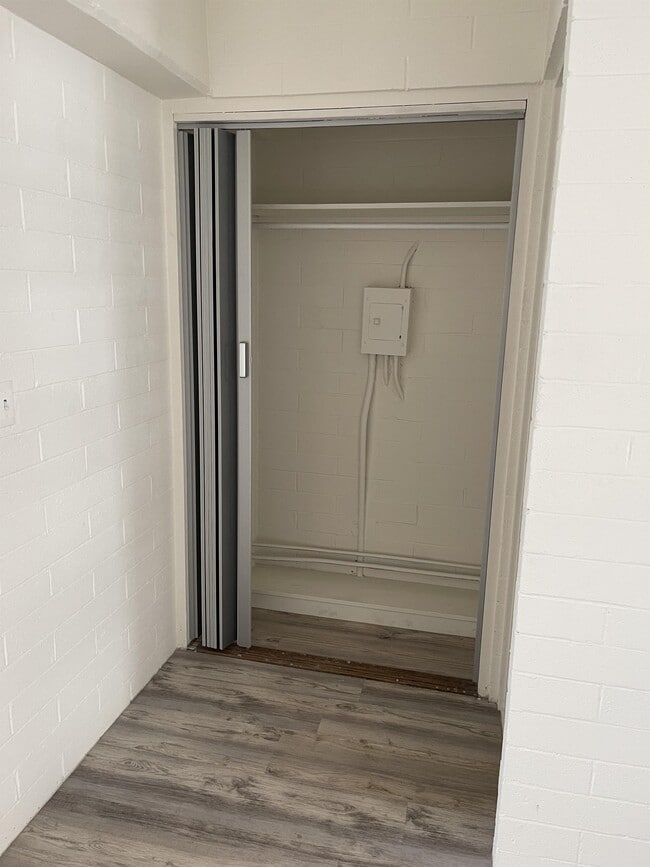 Photo - 910 Pumehana St