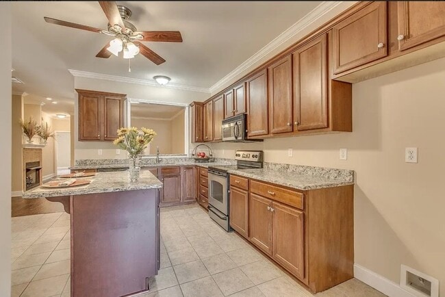 Photo - 2208 Stanford Ct