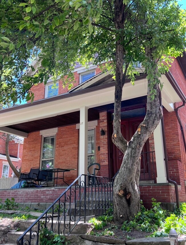Building Photo - 27 Atkinson St Unit 1