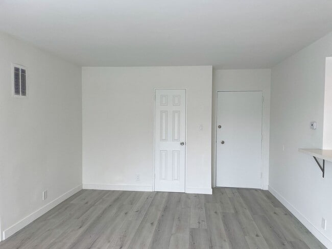 Photo - 1815 N. Harvard Blvd