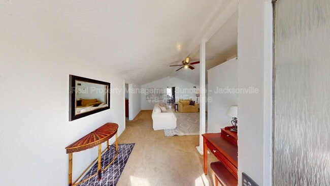Photo - 229 W 10th St