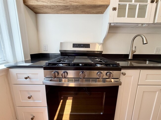 Photo - 13 Ellery St Unit 1