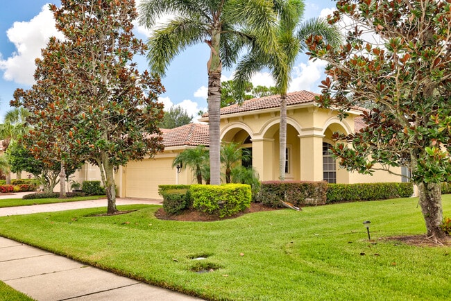 Photo - 8908 Champions Way