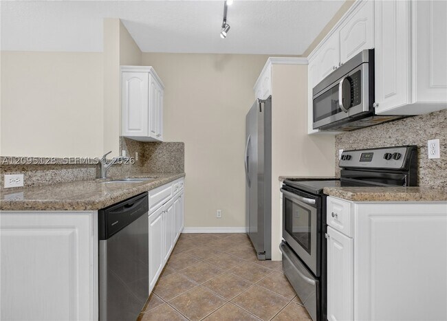 3677 San Simeon Cir