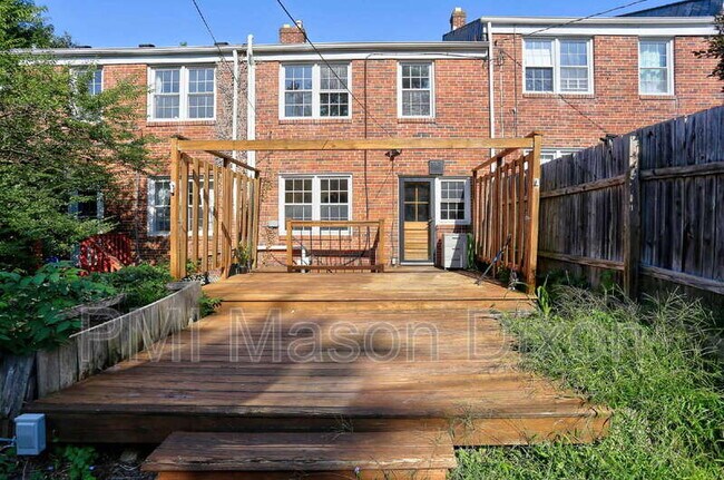 Photo - 133 Stevenson Ln