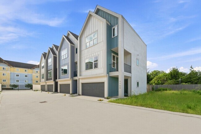 Photo - 7709 Earl Rudder Wy