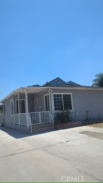 Photo - 4132 Lynd Ave